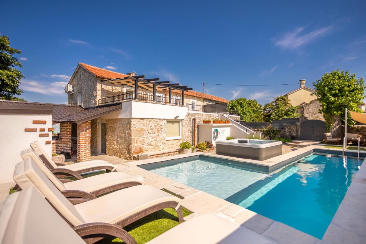 Villa Hrustika - Heated Pool, Jacuzzi & Sauna Gabonjin Exterior foto